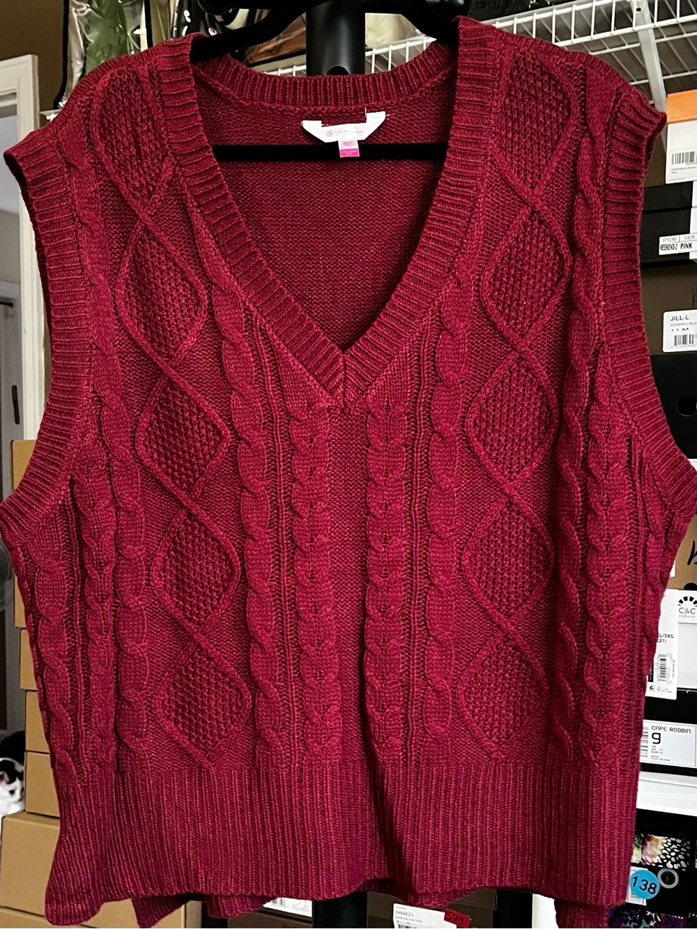 NWT No Boundaries Women’s Burgundy Cable Knit V-Neck Sweater Vest Size 3X